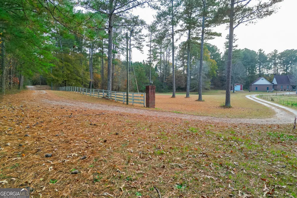 525 Cooper RD Loganville, GA 30052