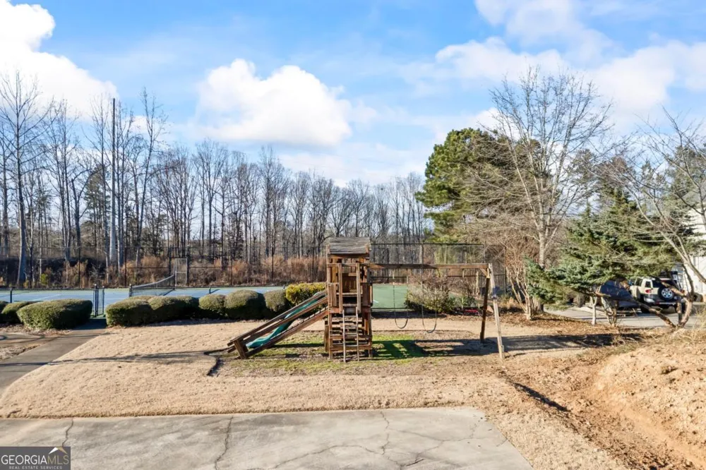 6000 Eagle Close LN Sugar Hill, GA 30518
