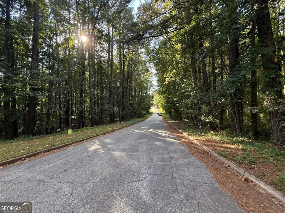 5160 Selene DR Stone Mountain, GA 30088