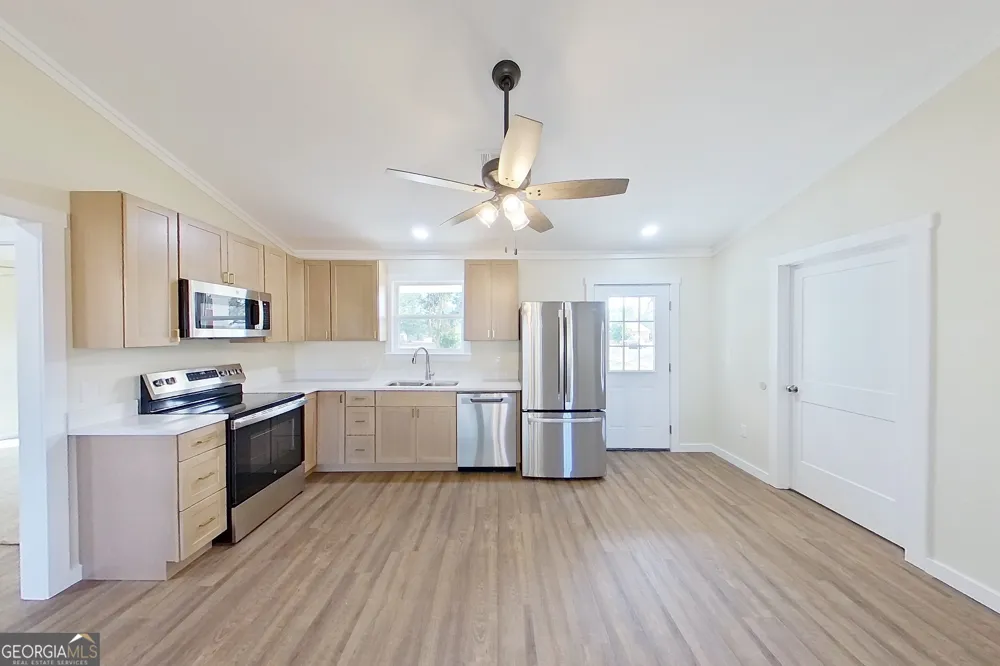 1021 11th AVE NW Moultrie, GA 31768