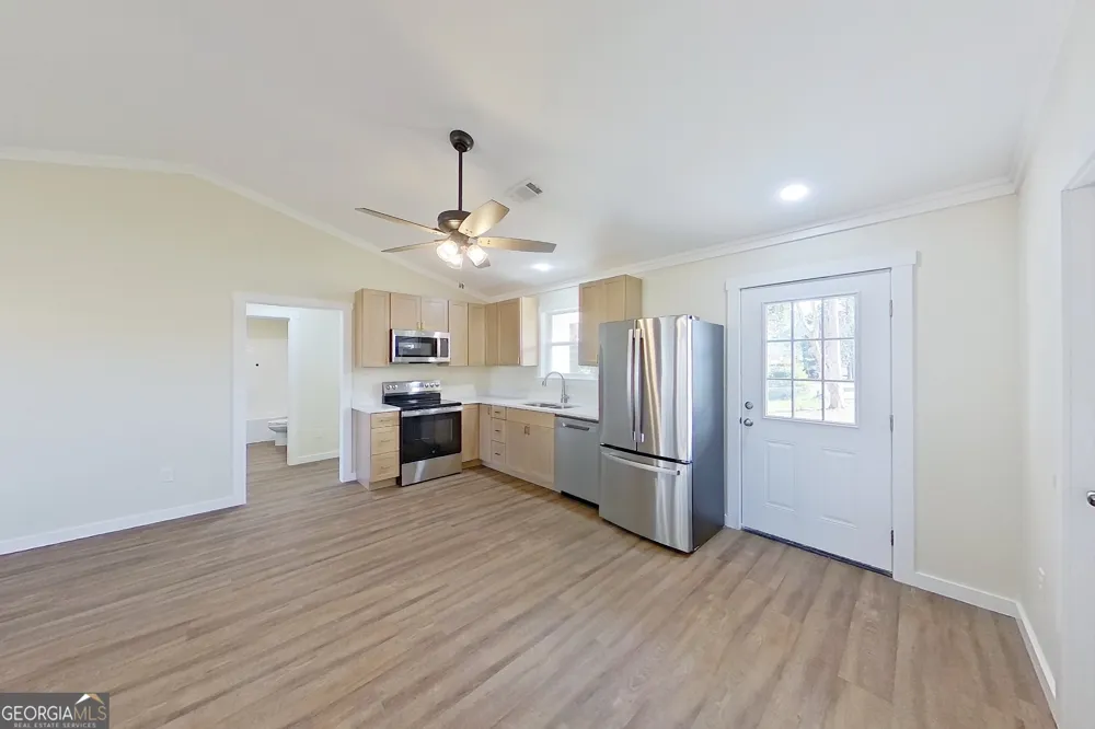 1021 11th AVE NW Moultrie, GA 31768