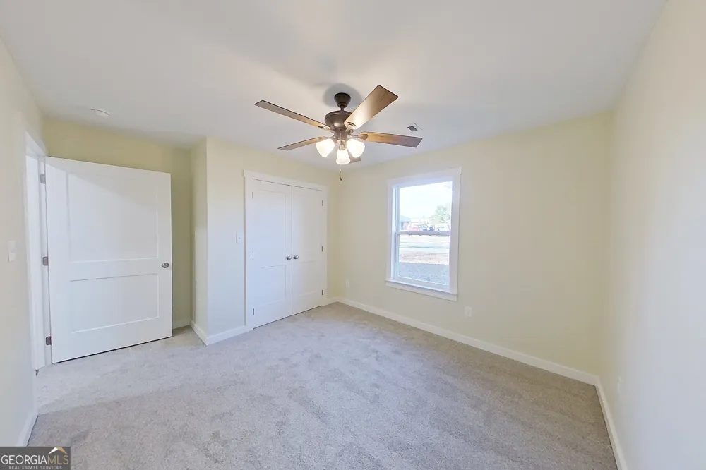 1021 11th AVE NW Moultrie, GA 31768