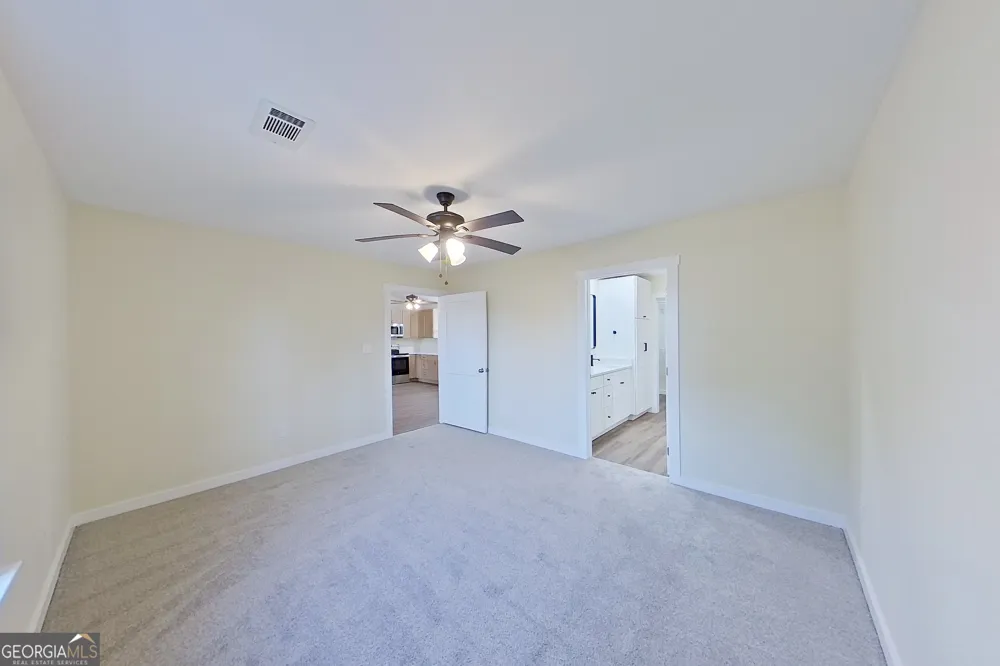 1021 11th AVE NW Moultrie, GA 31768