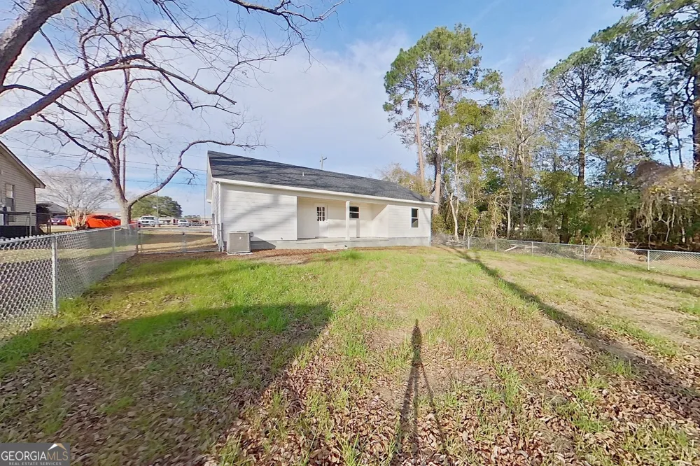 1021 11th AVE NW Moultrie, GA 31768