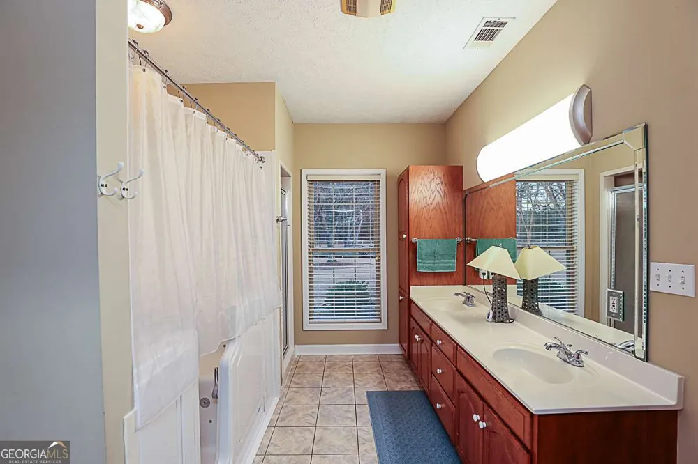 307 Chester Thomas RD Springfield, GA 31329