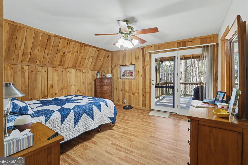 42 Lost Valley DR Dillard, GA 30537
