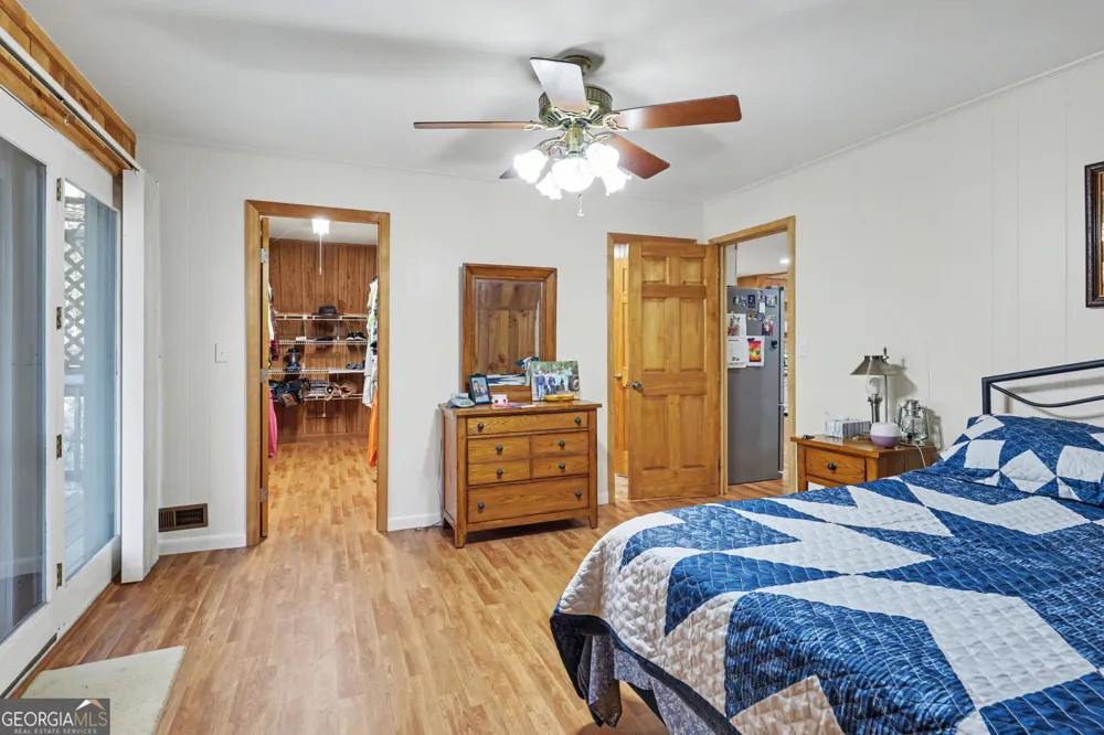 42 Lost Valley DR Dillard, GA 30537