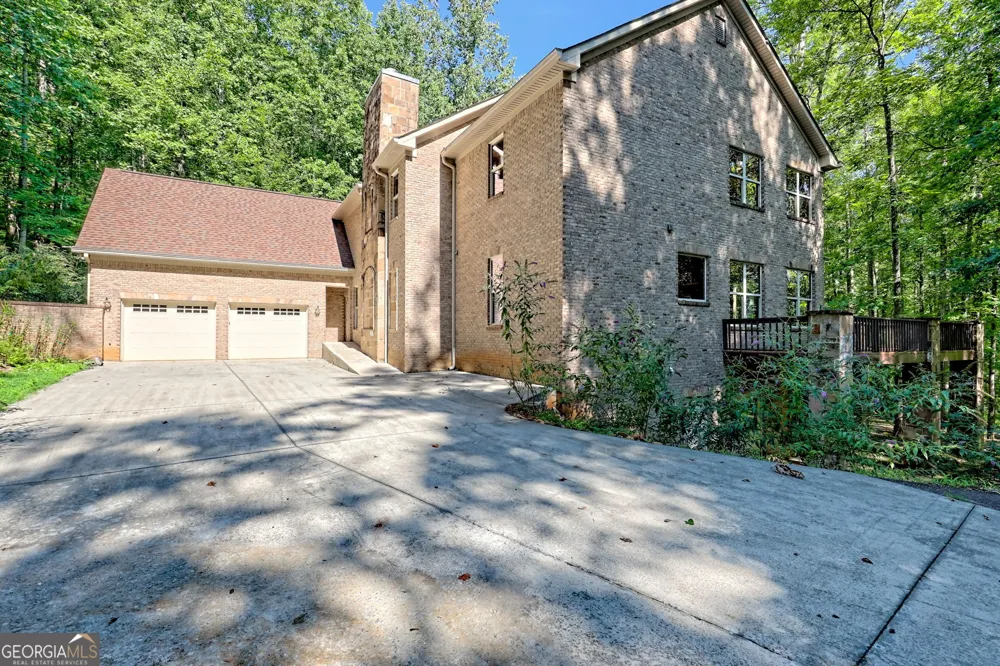 876 WHITETAIL TRL Clayton, GA 30525