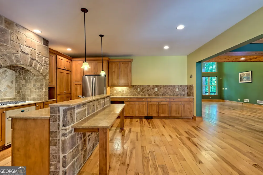 876 WHITETAIL TRL Clayton, GA 30525