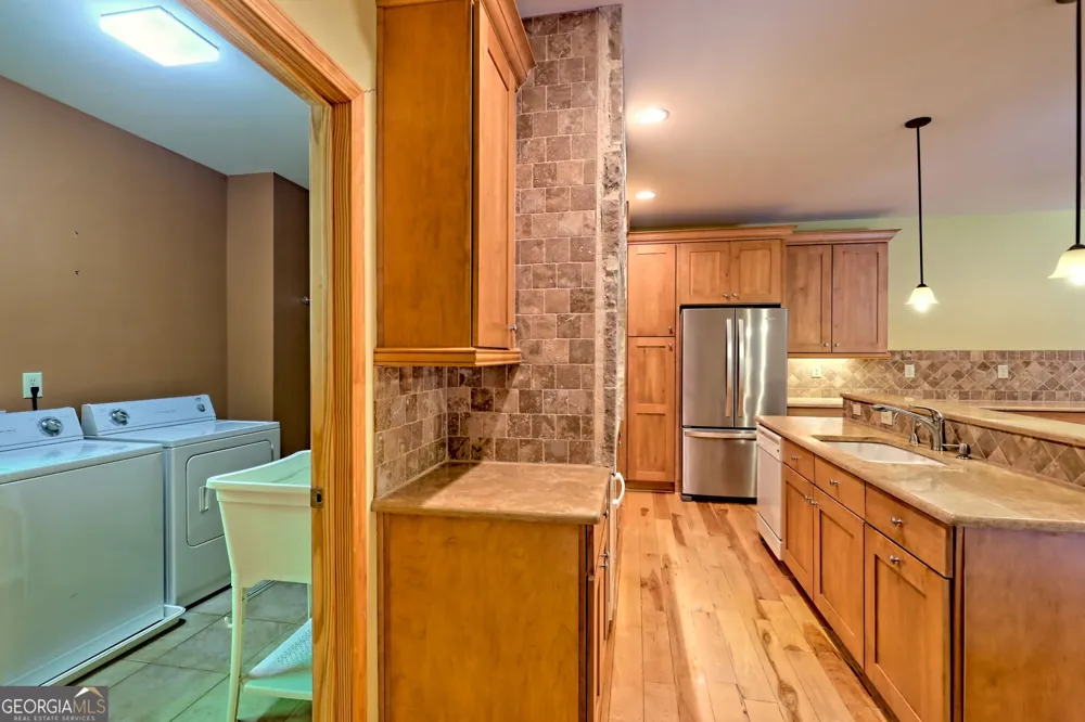 876 WHITETAIL TRL Clayton, GA 30525