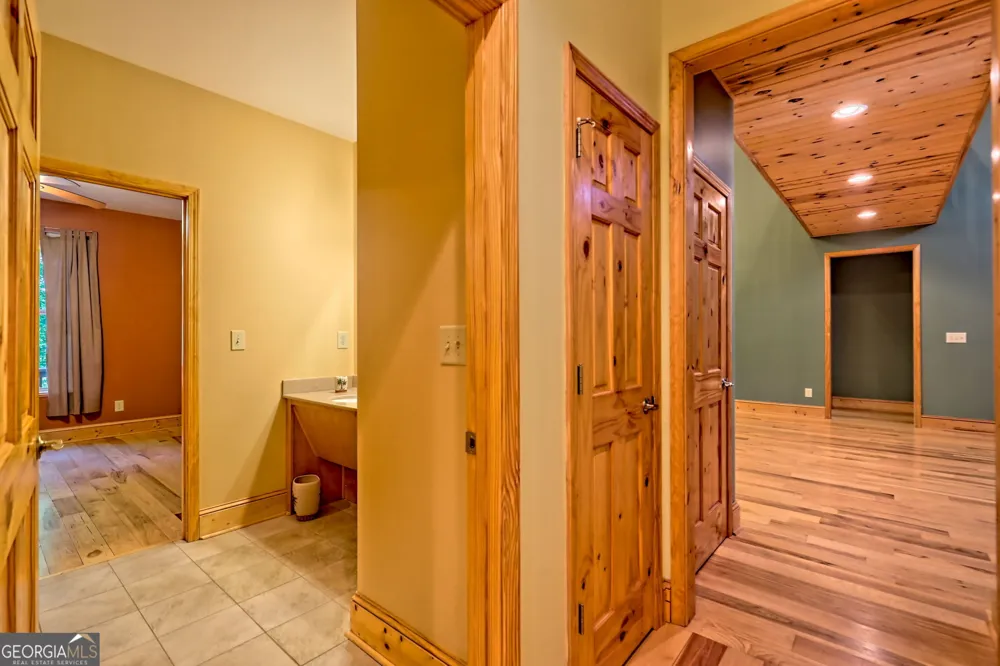 876 WHITETAIL TRL Clayton, GA 30525
