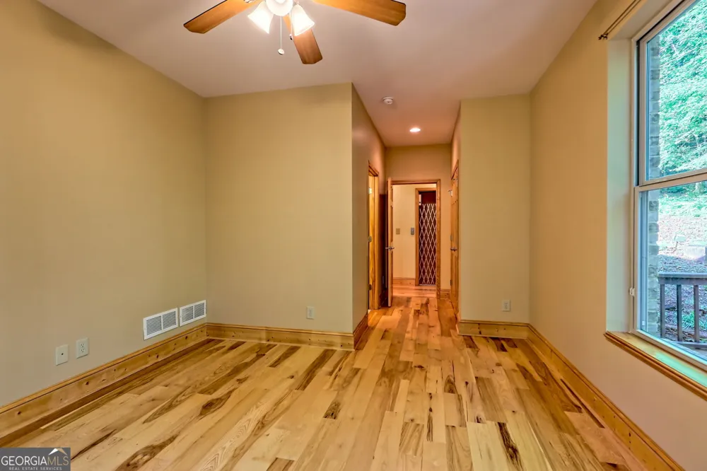 876 WHITETAIL TRL Clayton, GA 30525