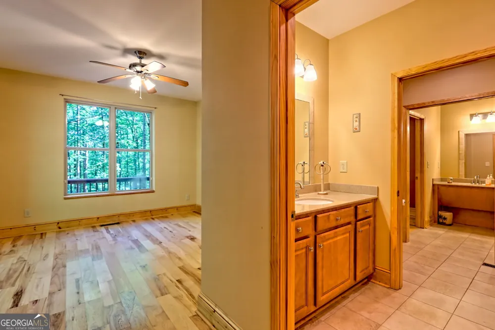 876 WHITETAIL TRL Clayton, GA 30525