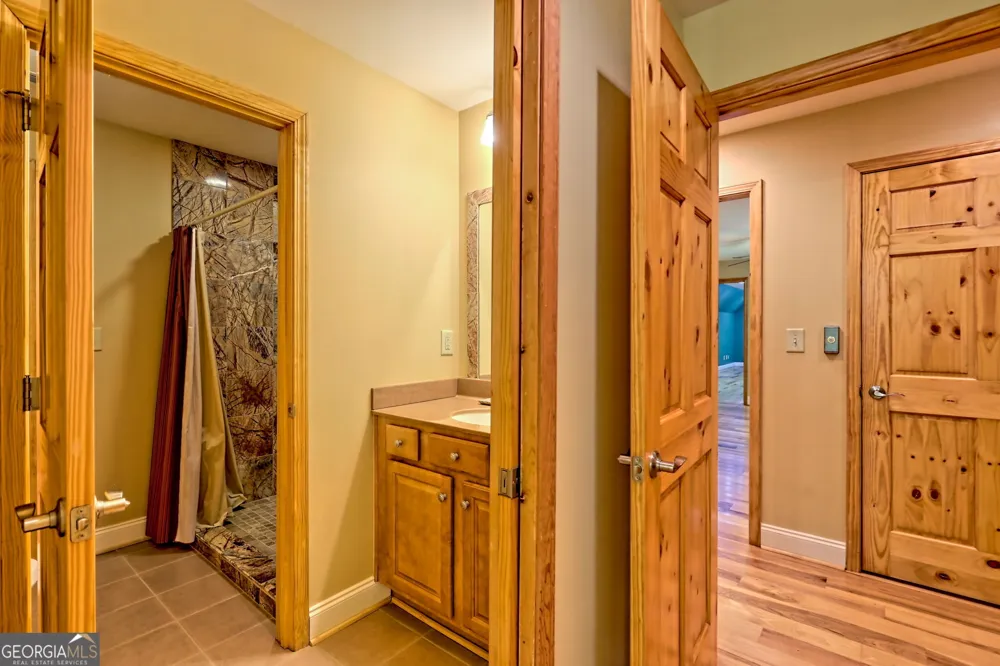 876 WHITETAIL TRL Clayton, GA 30525