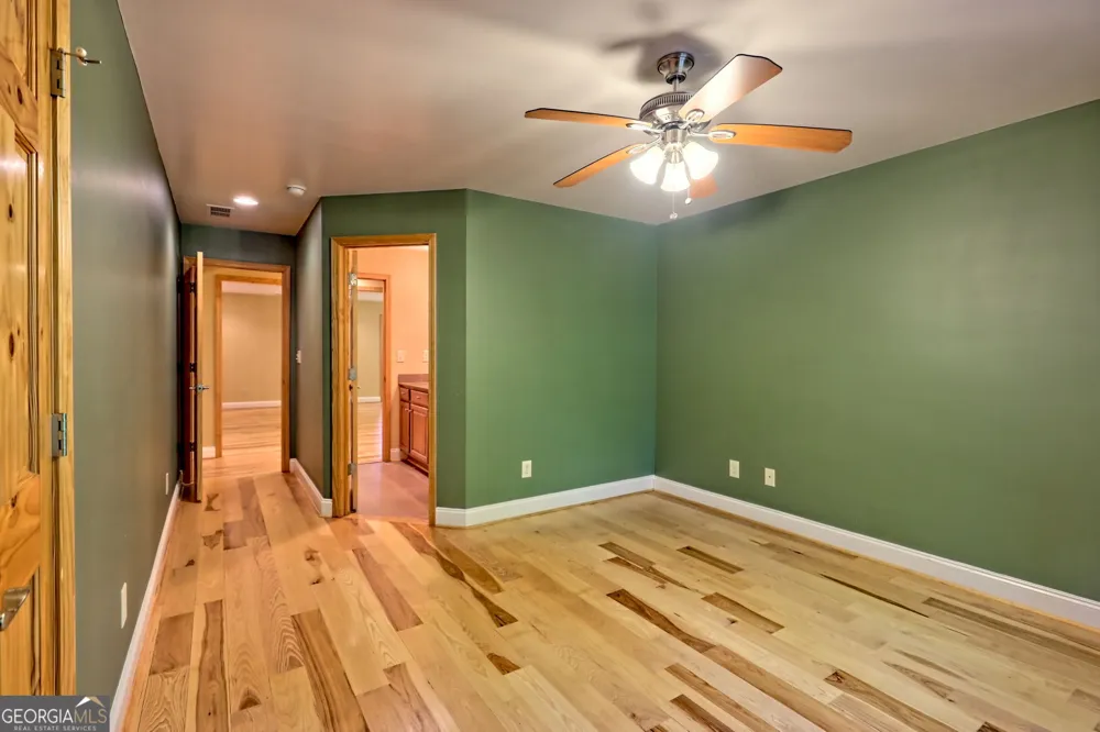 876 WHITETAIL TRL Clayton, GA 30525