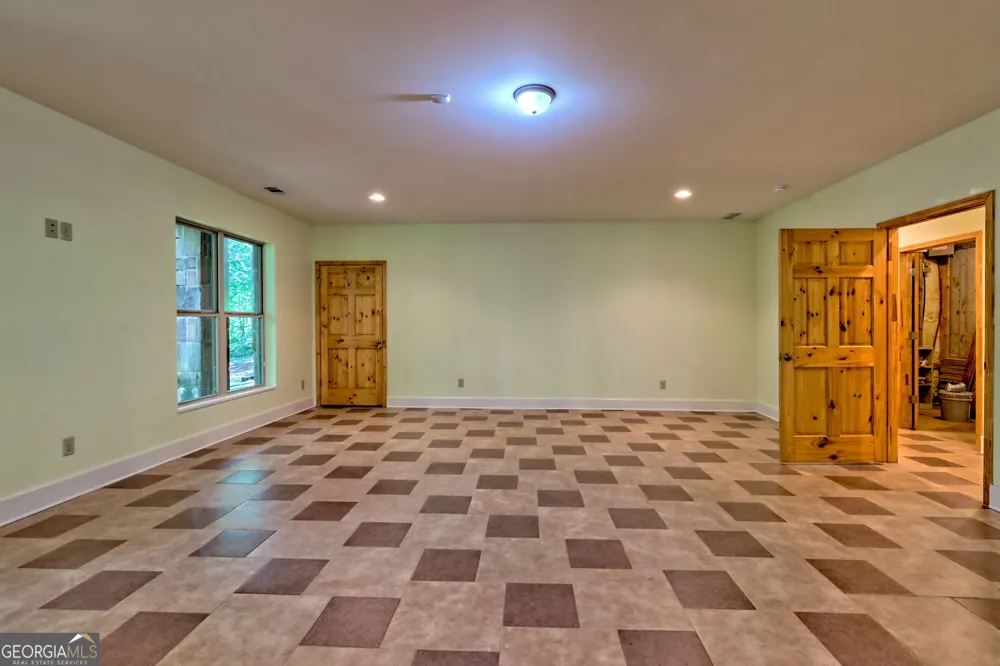 876 WHITETAIL TRL Clayton, GA 30525