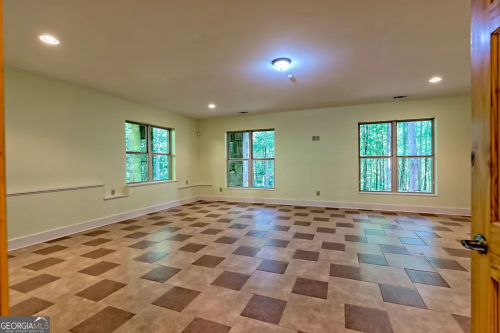 876 WHITETAIL TRL Clayton, GA 30525