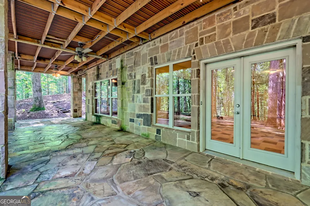 876 WHITETAIL TRL Clayton, GA 30525