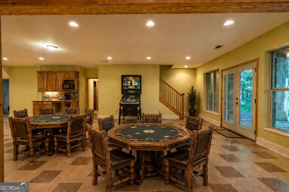 876 WHITETAIL TRL Clayton, GA 30525
