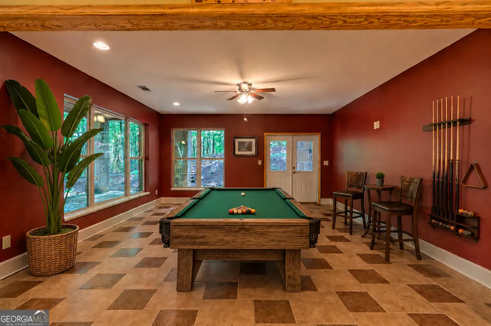 876 WHITETAIL TRL Clayton, GA 30525