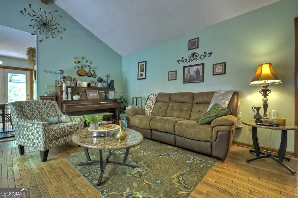 1359 Salem RD Mineral Bluff, GA 30559