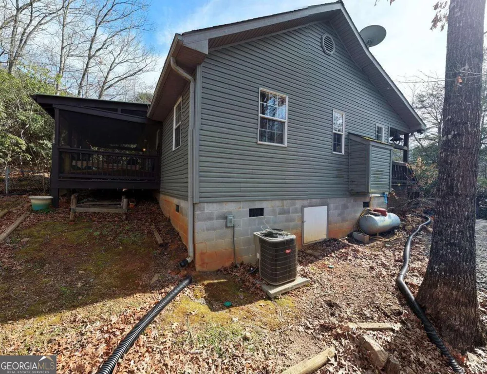 1189 Old Forge ESTS Hiawassee, GA 30546