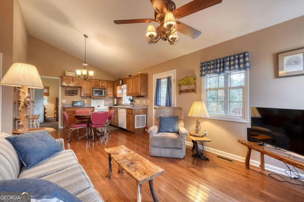 1189 Old Forge ESTS Hiawassee, GA 30546
