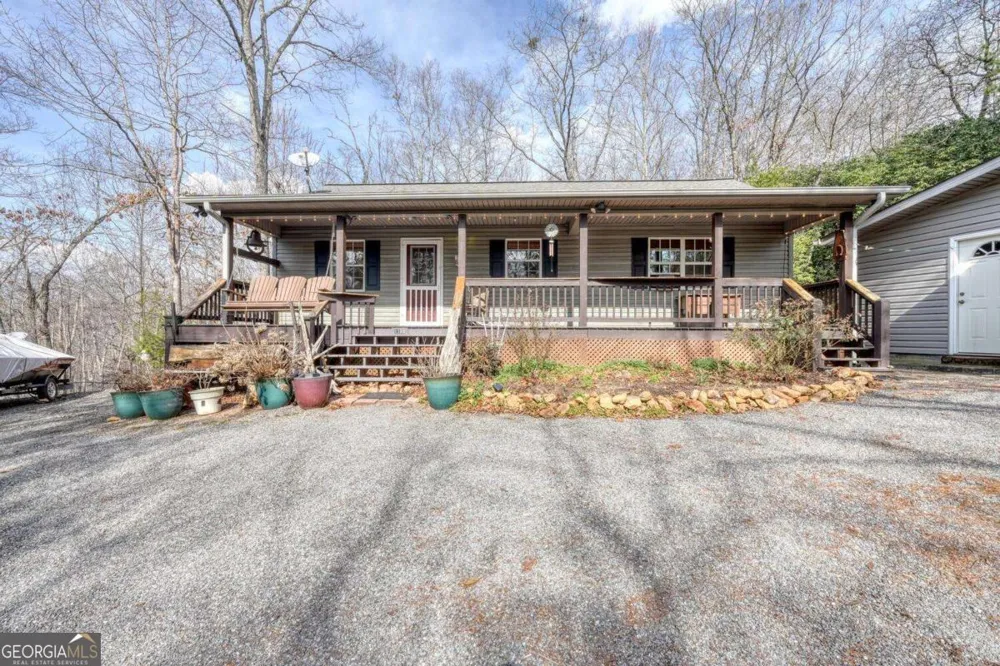 1189 Old Forge ESTS Hiawassee, GA 30546