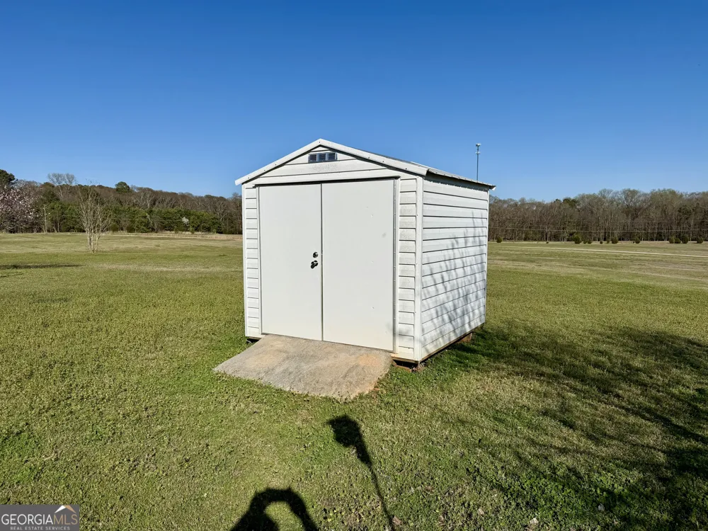 494 S Broad ST Bowman, GA 30624