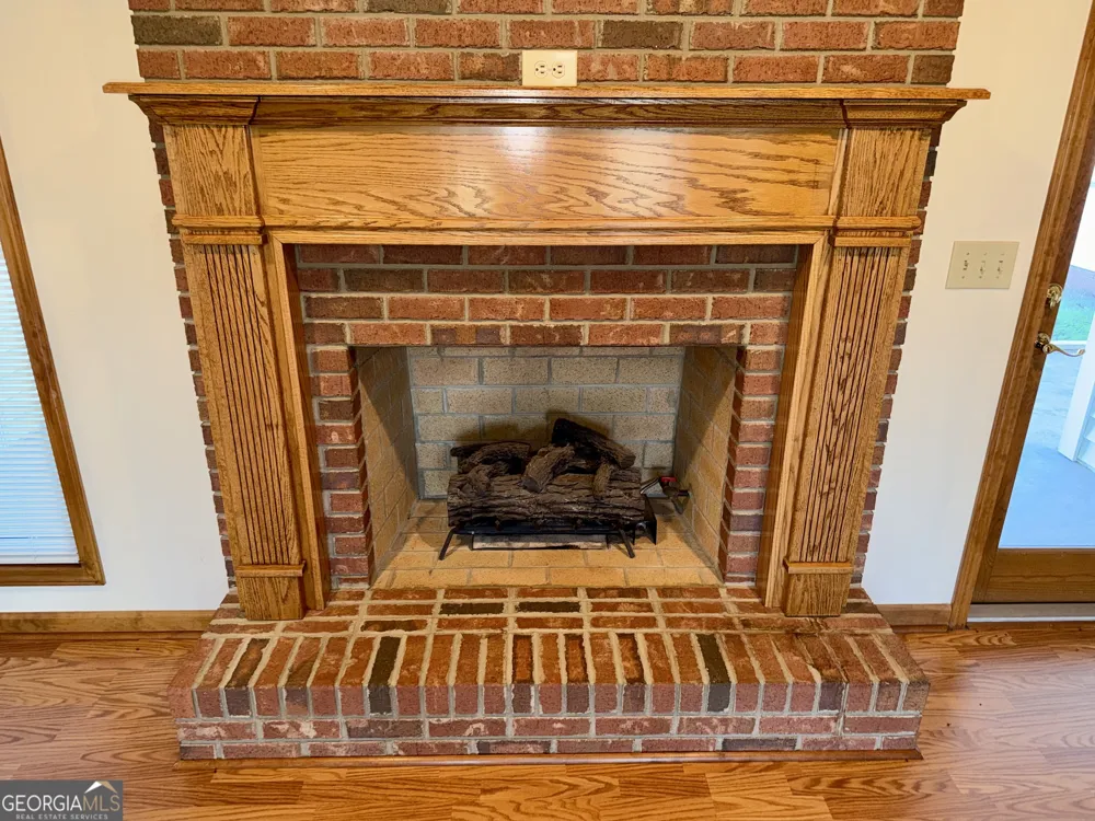 494 S Broad ST Bowman, GA 30624