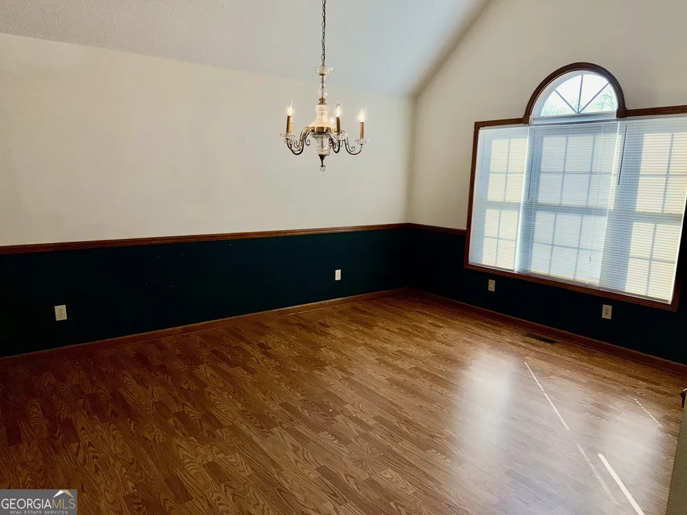 494 S Broad ST Bowman, GA 30624