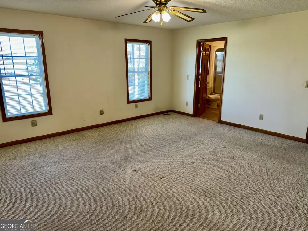 494 S Broad ST Bowman, GA 30624