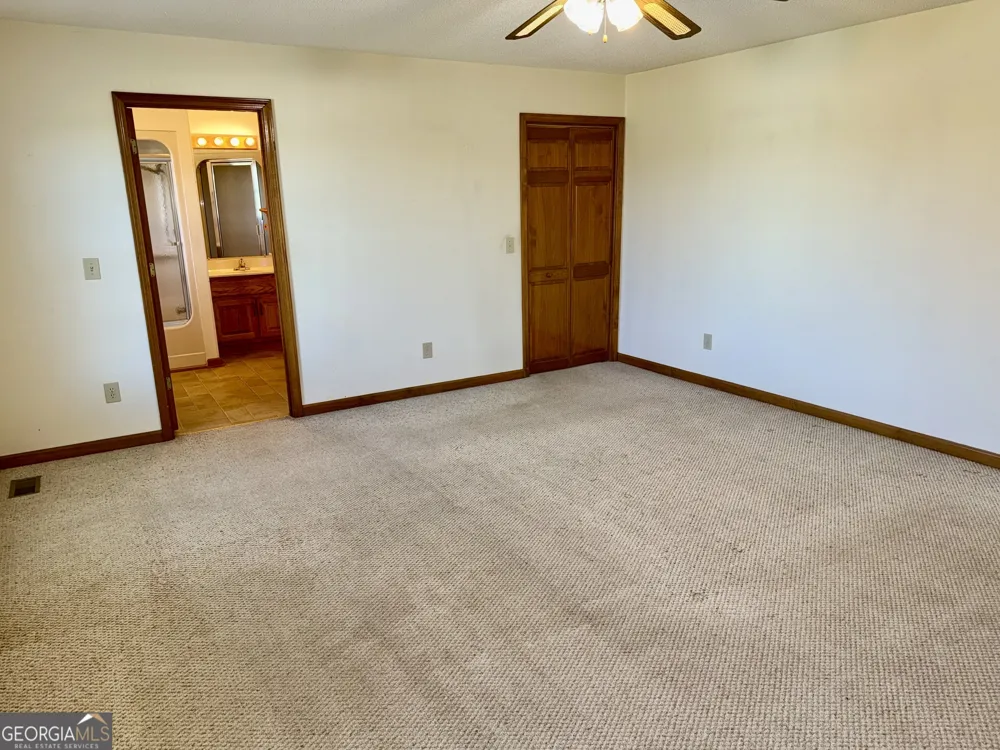 494 S Broad ST Bowman, GA 30624