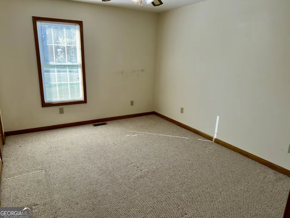 494 S Broad ST Bowman, GA 30624