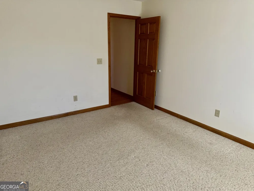 494 S Broad ST Bowman, GA 30624