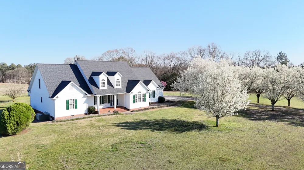 494 S Broad ST Bowman, GA 30624