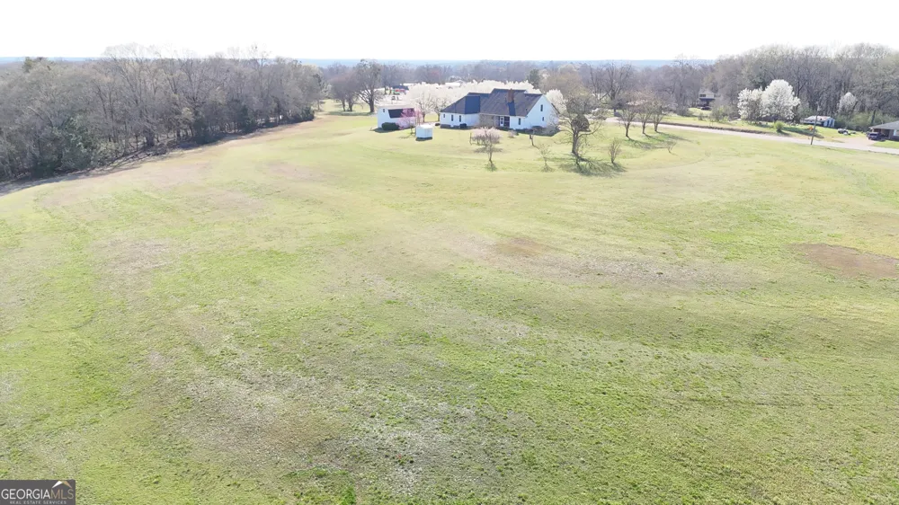494 S Broad ST Bowman, GA 30624