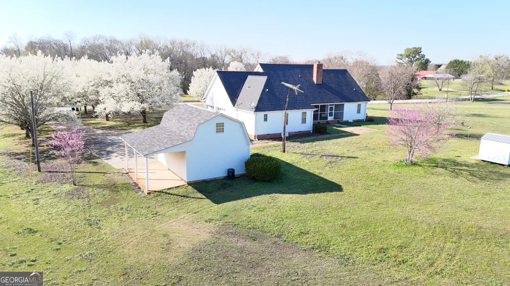 494 S Broad ST Bowman, GA 30624