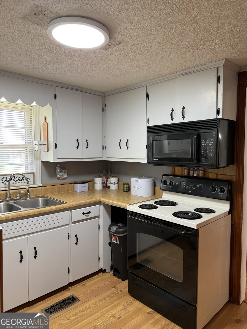807 Triune Mill RD Thomaston, GA 30286