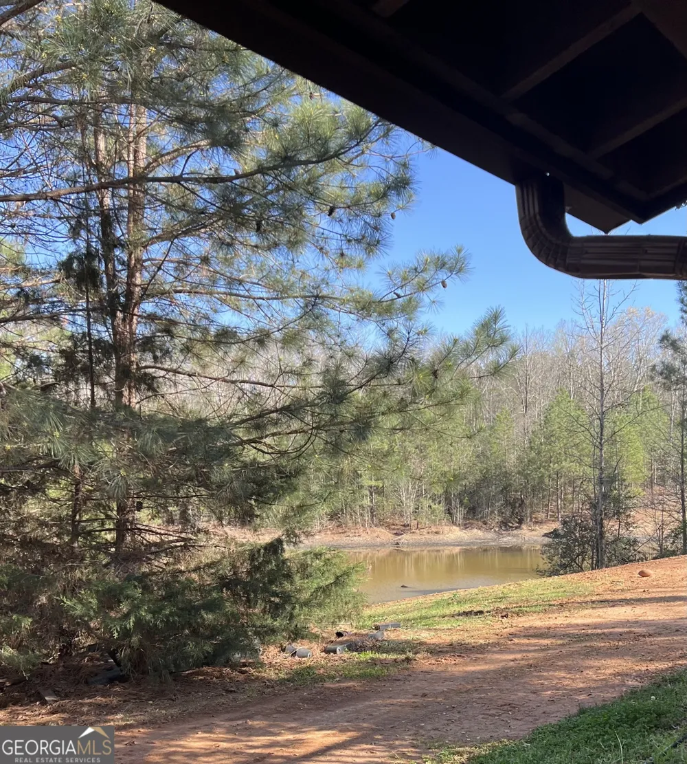 1032 White Owl DR Elberton, GA 30635