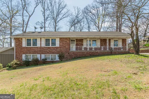 2110 LaVista CIR