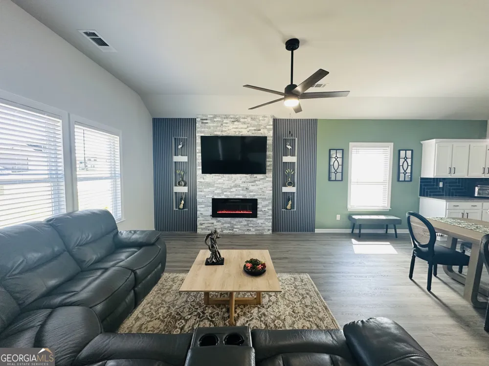 604 Georgian WALK Byron, GA 31008