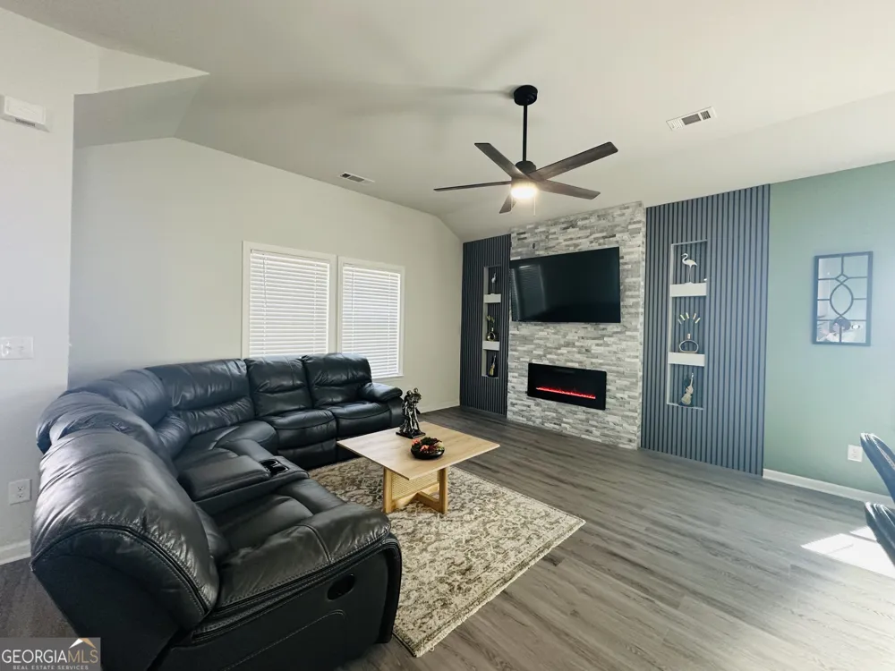 604 Georgian WALK Byron, GA 31008