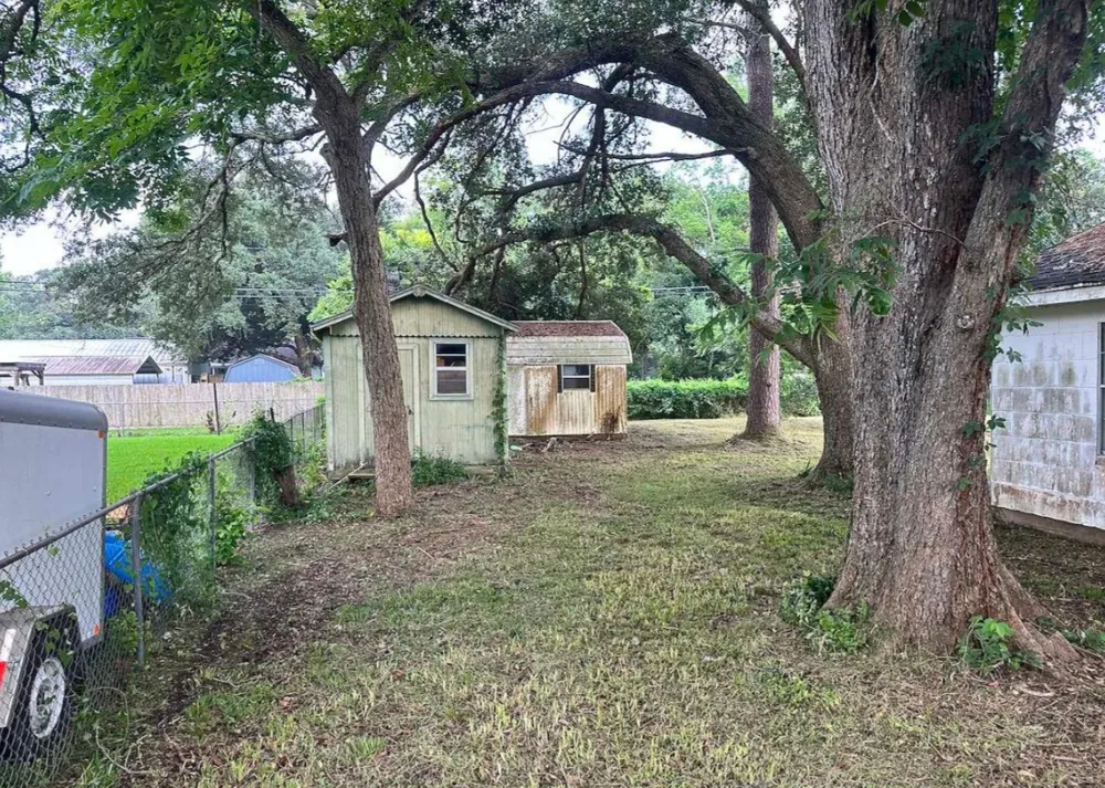 806 Brockman Street Sweeny, TX 77480
