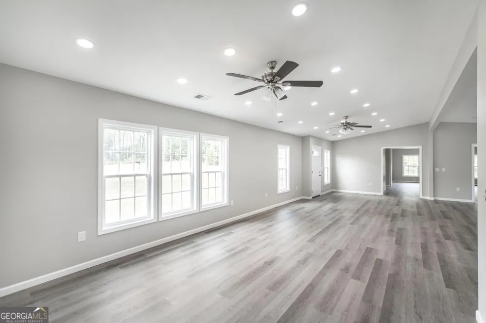 330 Lennox RD Dublin, GA 31021