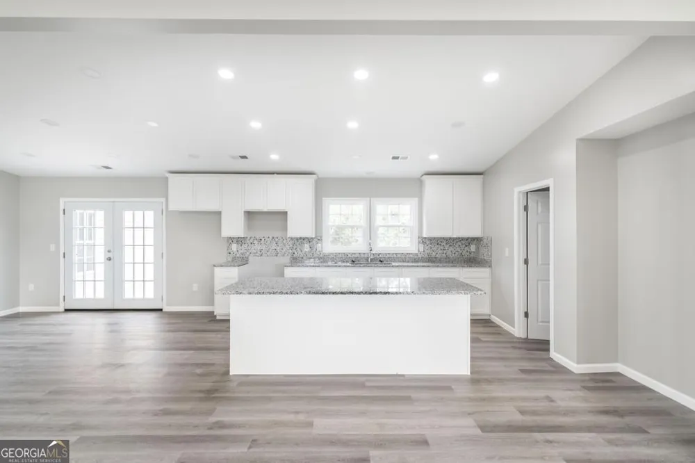 330 Lennox RD Dublin, GA 31021