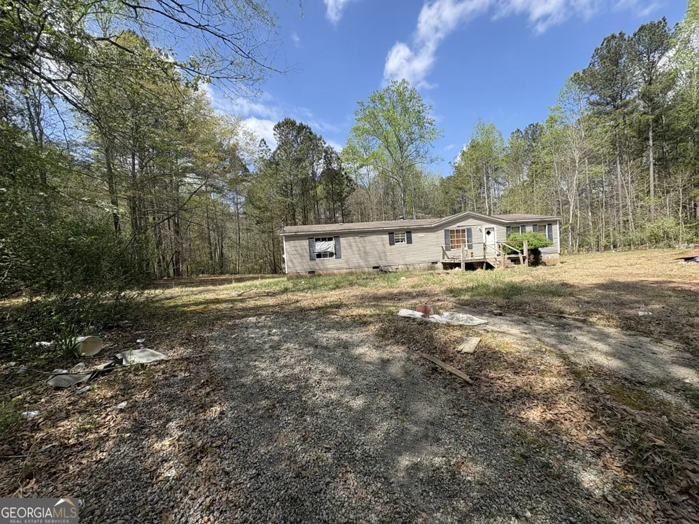 374 S Alexander Creek RD Newnan, GA 30263