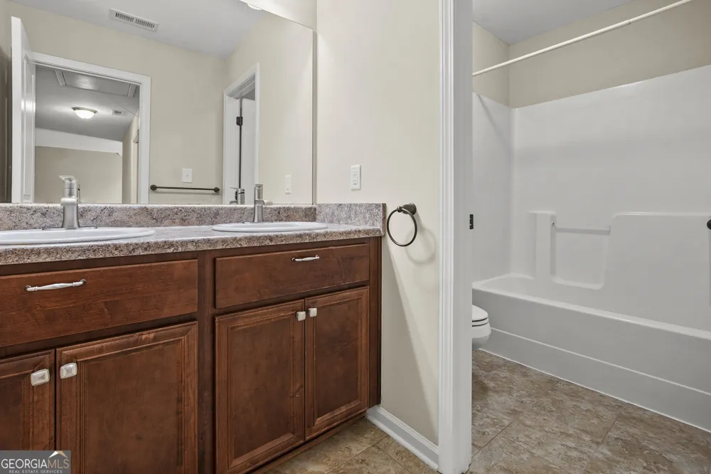 110 Moreland Oaks DR Moreland, GA 30259