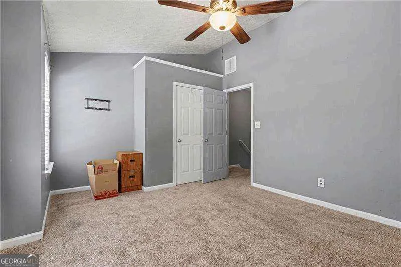 388 Berckman DR NW Lilburn, GA 30047