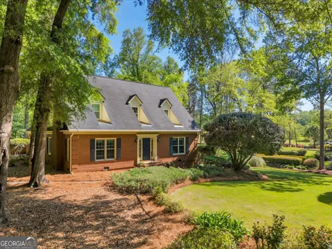 110 Kenneth DR